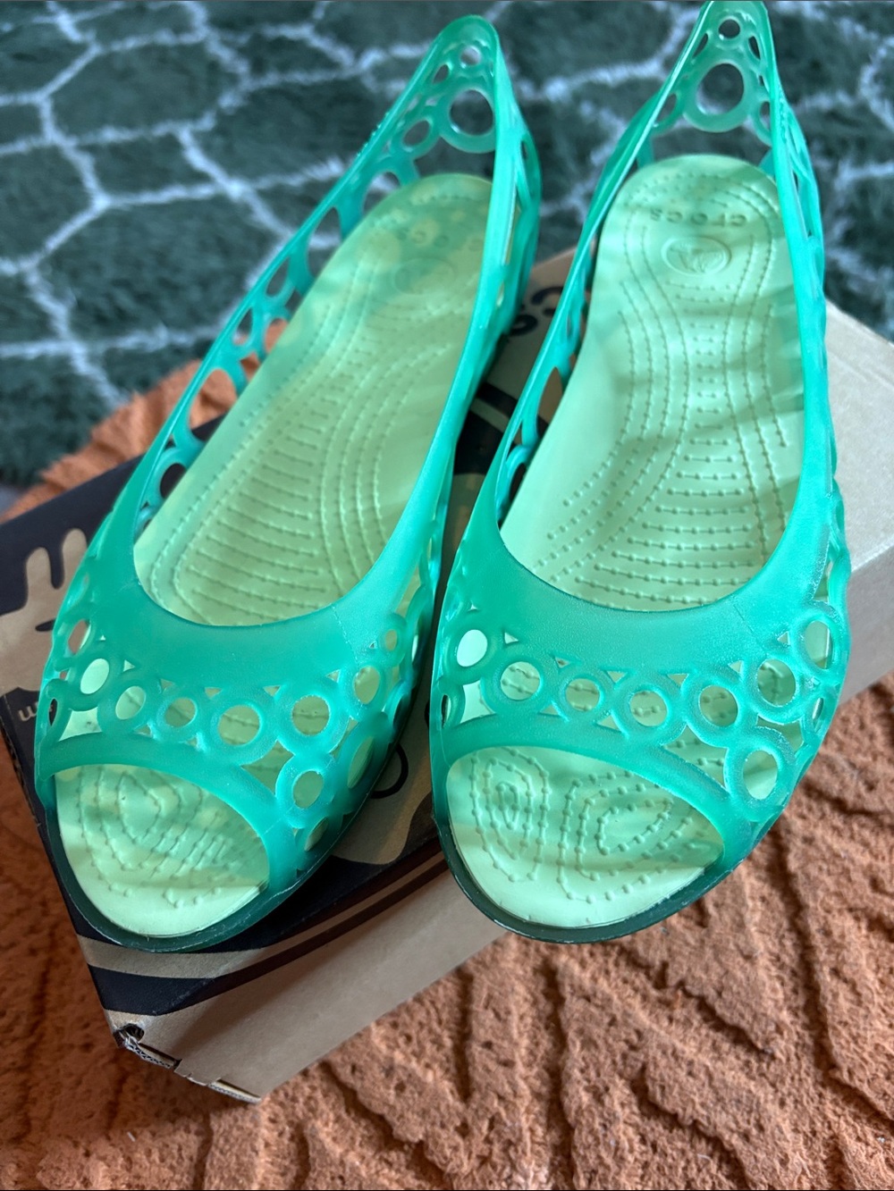 CROCS Teal Green Cutout Peep-Toe Flats